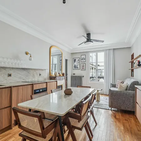 Magnificent Flat - 2br 6p - Champs Elysees Apartment Paris