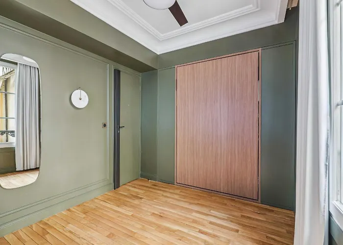 Magnificent Flat - 2br 6p - Champs Elysees *