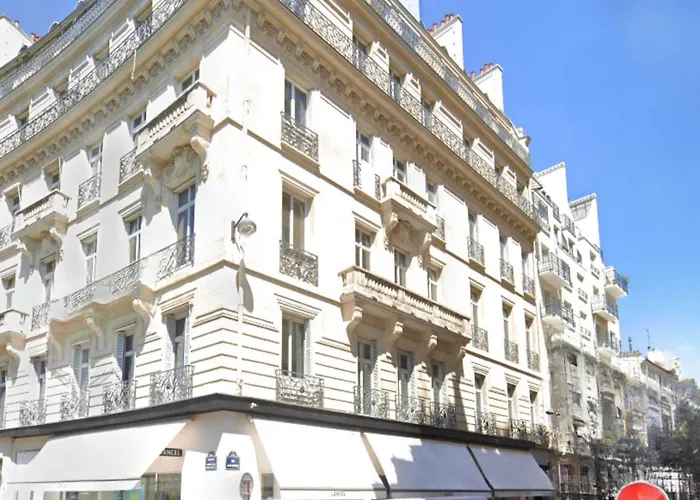 Magnificent Flat - 2br 6p - Champs Elysees Apartment