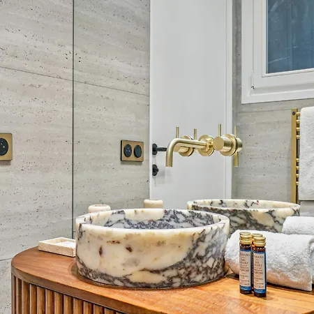 Magnificent Flat - 2br 6p - Champs Elysees 巴黎